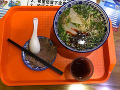 牛肉面-伊穆祥牛肉面总店·清真