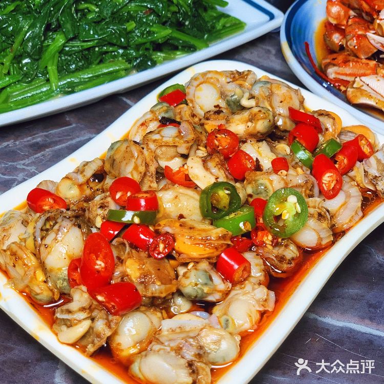 今年夏天有点豪横，吃了一条烤羊腿[调皮]