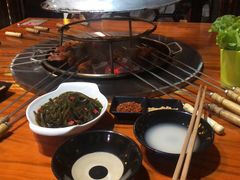 -炭虎子水浒烤肉(梦时代店)