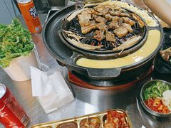 -胡悦里韩式烤肉(芝罘万达广场店)