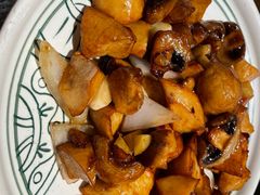 -云海肴·汽锅鸡·云南菜(天山百盛优客店)