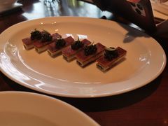 鱼子酱脆皮松板肉-解香楼(八盘岭路店)