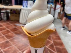 -枫叶小镇奥特莱斯