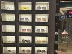 -LensCrafters亮视点(东方新天地店)