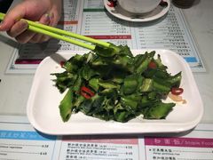 龙豆-滕记星发餐室·新加坡菜(巨鹿路店)