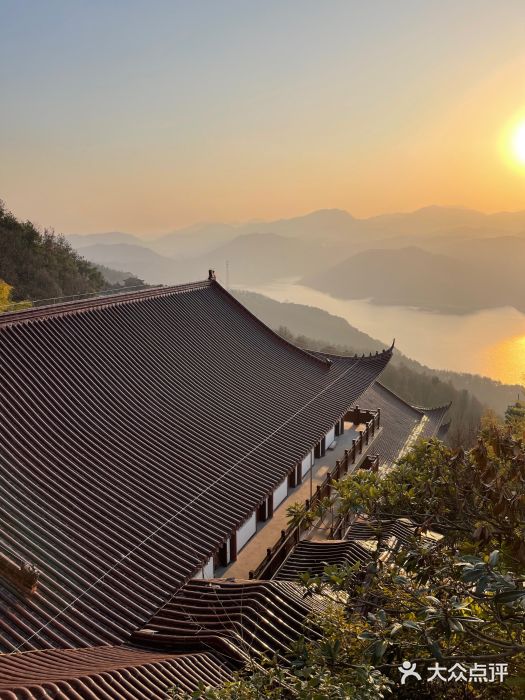 中国花亭湖风景名胜区-西风禅寺图片