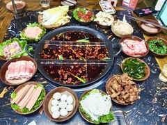 -乖嬢嬢重庆老火锅(南联店)