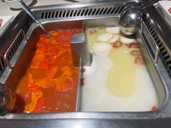 -海底捞火锅鲜切牛肉主题店(长寿路店)