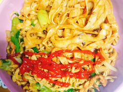 意面拼河粉-中央财经大学-食堂