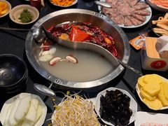 -辣莊重庆老火锅(威海高铁站韩乐坊店)