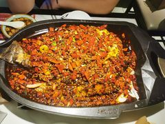 怪味烤鱼-江边城外烤全鱼(世茂广场店)
