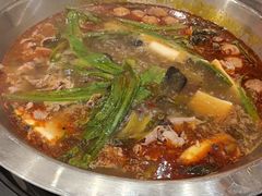 -撒拉人家.酸菜牦牛肉火锅