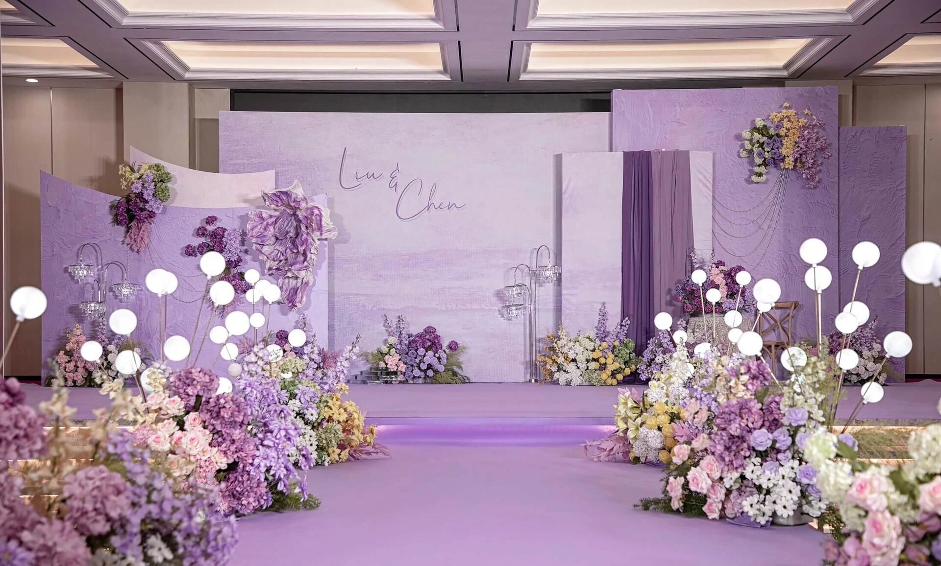梦幻紫色婚礼布置