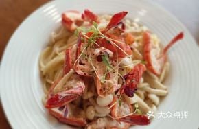 Creamy Tiger Shrimp Pasta