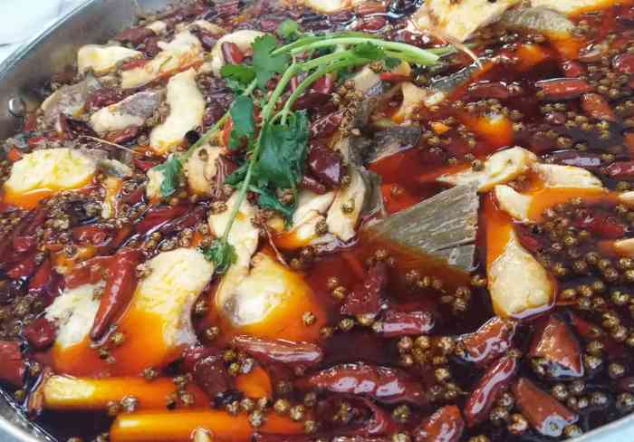 王老五冷锅鱼自助餐(凤鸣山店)