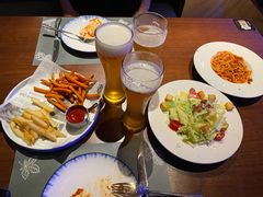 凯撒色拉-Ambra Haus琥珀屋精酿餐厅(宝山店)