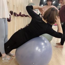 -静待花开瑜伽尊巴会馆