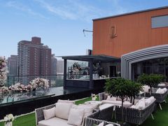 -The ROOF (通盈中心店)