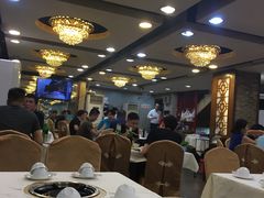 大堂-渝君重庆火锅(嘉宾路店)