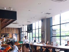 大堂-星巴克(上海汇锦里店)