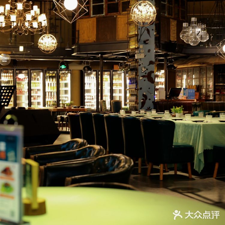 边吃边拍 | 四十不到的惊喜套餐