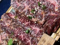 -山川小町·极番烧肉(新地假日广场店)