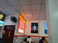 大堂-凤张螺蛳粉·爽口粉(跃进路总店)