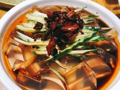 青岛凉粉-阿里巴巴海鲜烧烤家常菜(黄岛店)