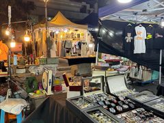 -吴山路夜市
