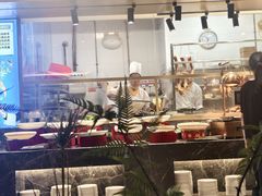 -金马门国际美食百汇(珞喻路店)