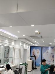 -镁连社·美联社