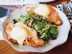 -ROAST coffee & eatery