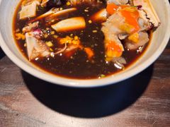 -瑞虹新天地月亮湾