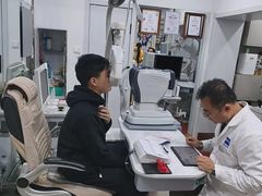 -豪门视光·星趣控·蔡司依视路眼镜代理商(中央大街店)