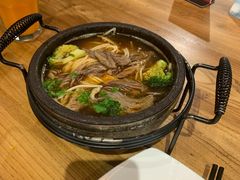 热石锅小牛排骨汤面-Moka Bros 摩卡站(嘉华店)