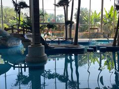 -金孔雀温泉旅游度假村