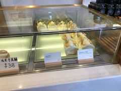 面包甜点陈列柜-那家面包房(珠江路店)