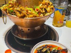 铜锅牛蛙-蛙蛙叫干锅年代(簋街总店)