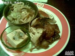 乌冬面、烤物、豆腐-松子料理(亮马桥店)