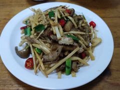 -牛八宝桂林米粉(八里庄店)