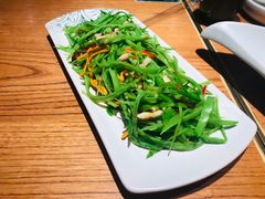 五彩花菇荷兰豆-云海肴·汽锅鸡·云南菜(高德置地店)