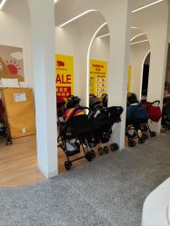 -丽婴房(七莘路店)