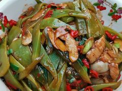 莴笋筒子骨-竹山里(锁石路店)