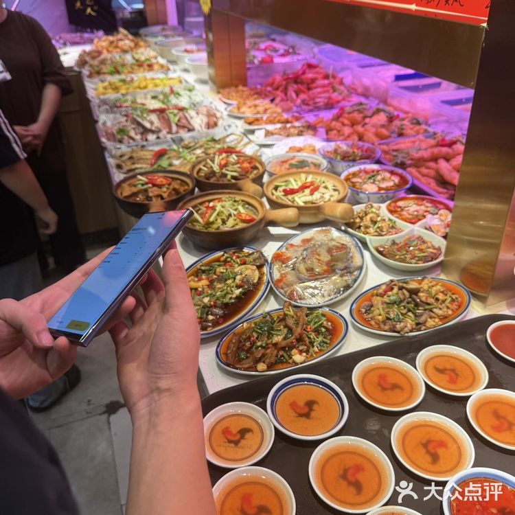 来杭州旅游怎么能错过这家潮根夜档❗️❗️