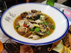 花甲-狮龙啤酒烧烤屋(建二路店)