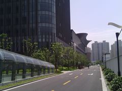 -上海跨国采购会展中心