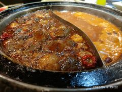 -唇辣号重庆老火锅(亦庄店)