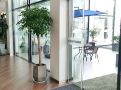 -宁波宝信宝马4S店(江北日湖店)