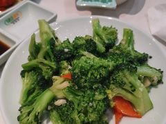 -绿岛港轩海鲜烤肉涮锅自助餐厅
