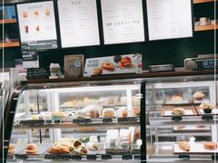 -星巴克(上海虹桥新天地二店)